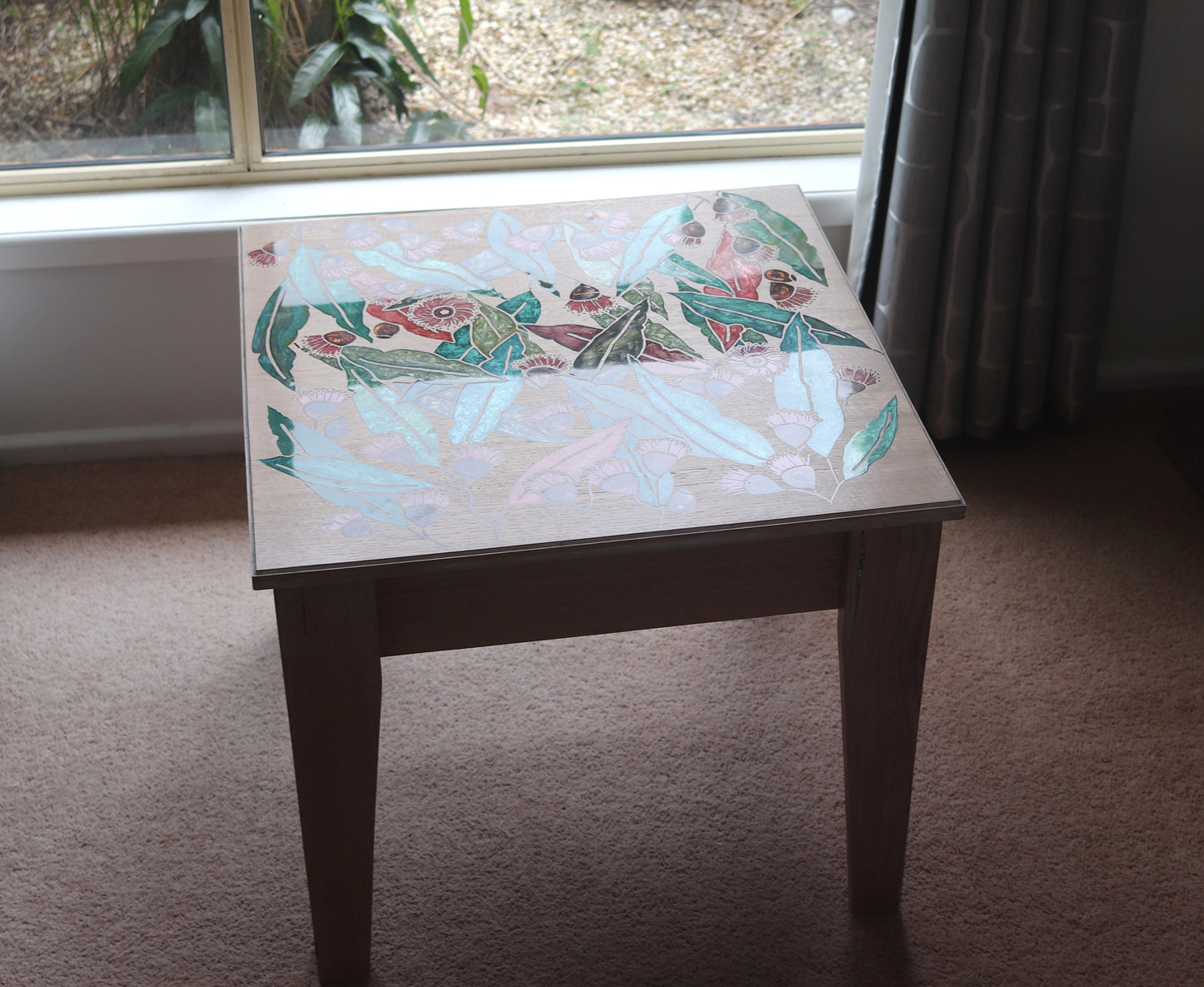 Resin Accent Table - Large Leaves and Gum Nuts