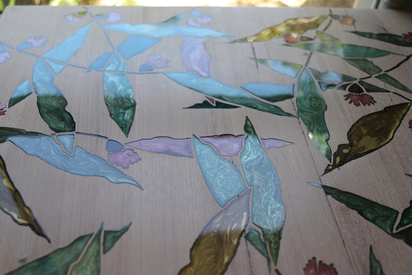 Resin Accent Table - Gum Leaves - Twin Leaf