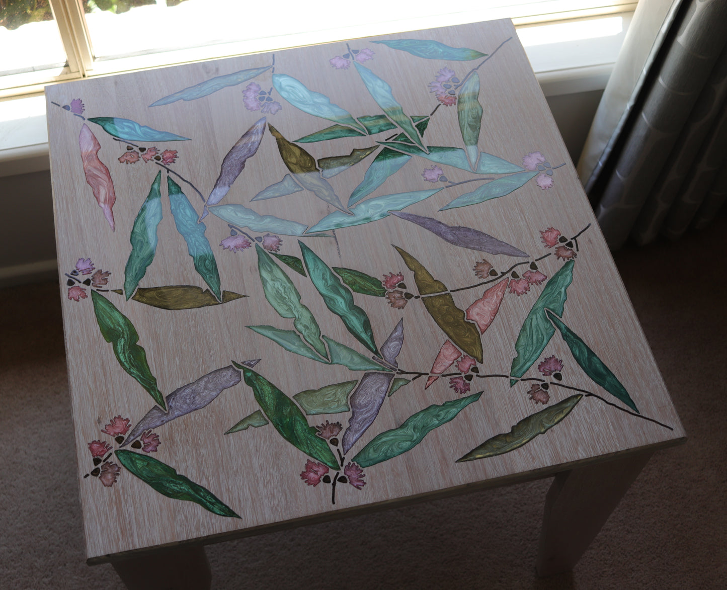 Resin Accent Table - Pastel Gum Leaves
