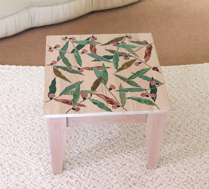 Resin Accent Table - Gum Leaves - Twin Leaf
