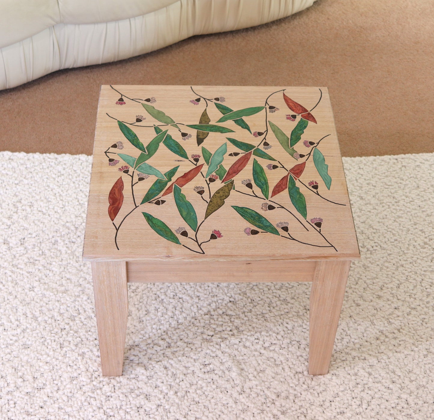 Resin Accent Table - Classic Pattern Gum Nuts and Gum Leaves