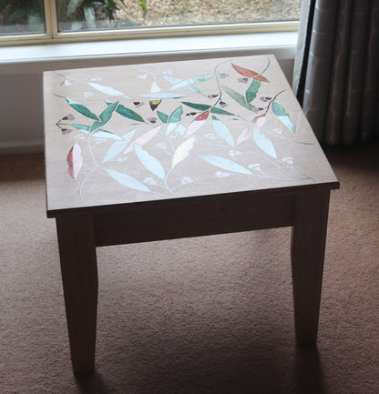 Resin Accent Table - Classic Pattern Gum Nuts and Gum Leaves