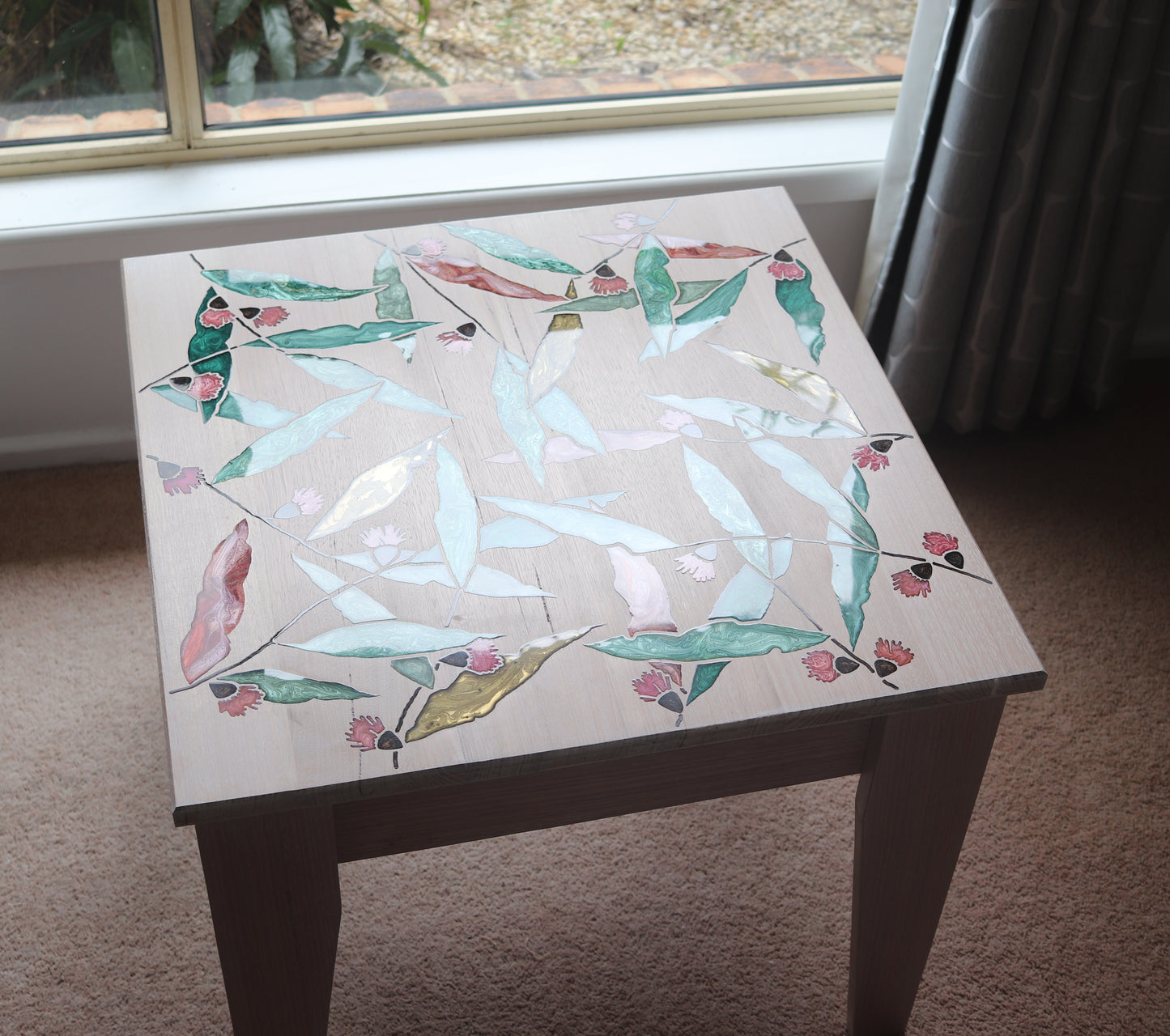 Resin Accent Table - Gum Leaves - Twin Leaf