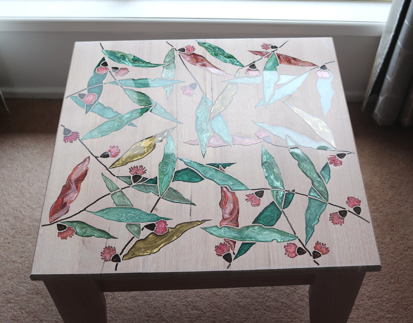 Resin Accent Table - Gum Leaves - Twin Leaf