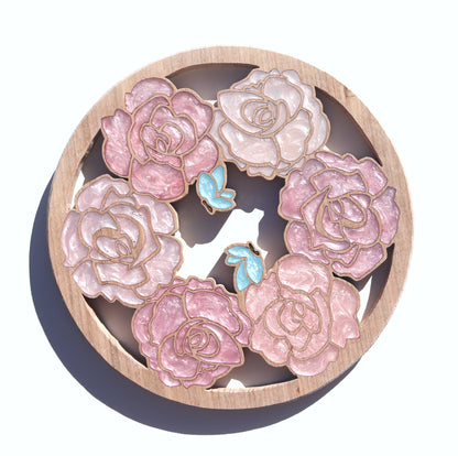 Wood Wall Art - Summer Roses and Butterflies - Circle